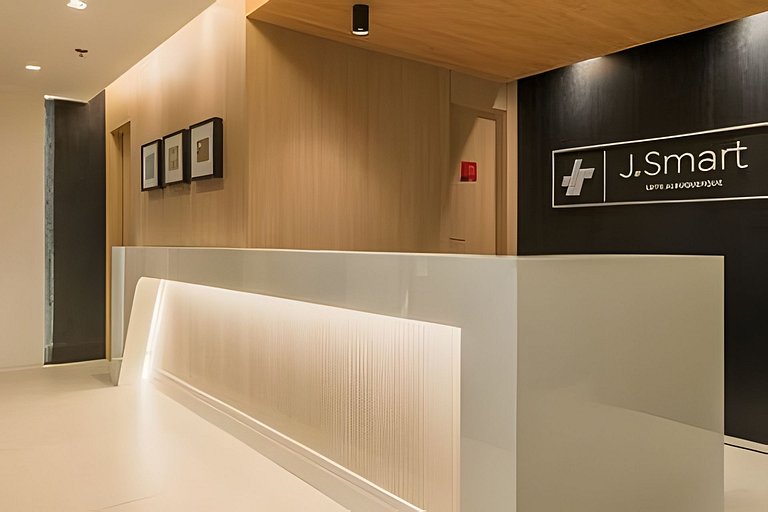 Sea View Rooftop | Gym | Pool | Coworking