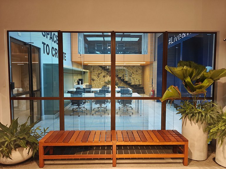 Luxo | Gym | Coworking | WiFi 1Gb | Beira-Mar 4min
