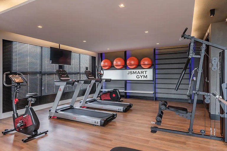 Sea View Penthouse | Gym | Coworking | 1Gb WiFi